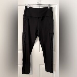 Bloomingdale’s AQUA Athletic High Rise 7/8 Leggings Size M